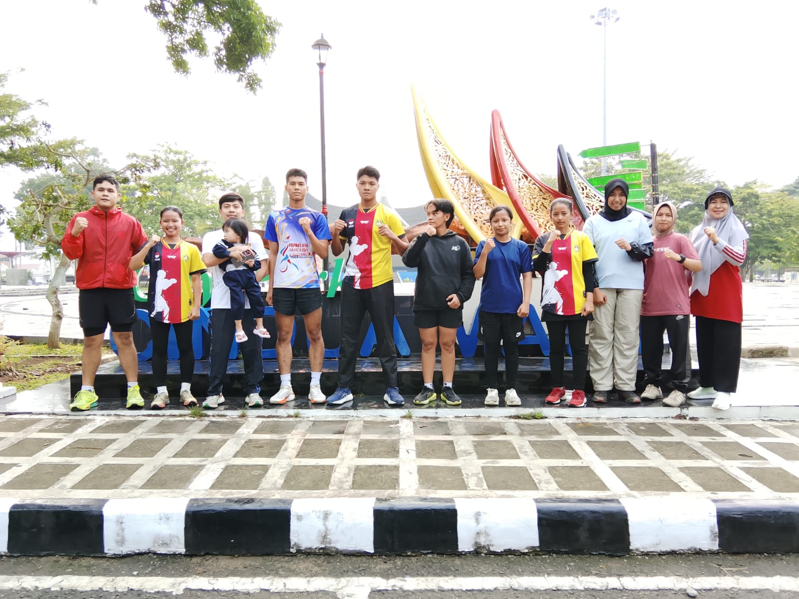 Dibawah asuhan pelatih Cavin De Osmon, Cabor Tinju matangkan persiapan. (chandra antoni)